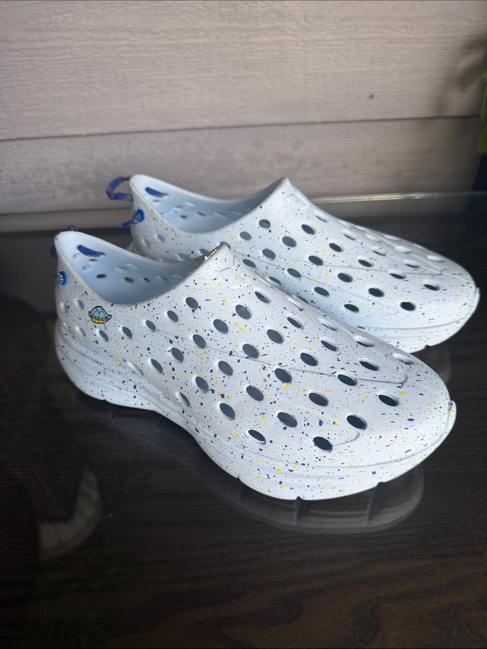 Kane Revive Unisex Slip-On Water Clogs with Blue and Yellow Speckle